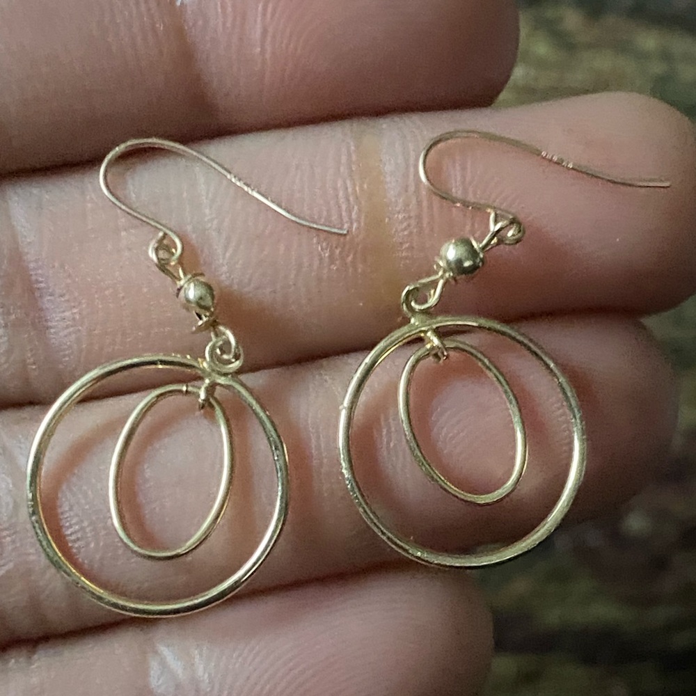 Beautiful Solid 14k Gold Circular Dangle Earrings… - image 5